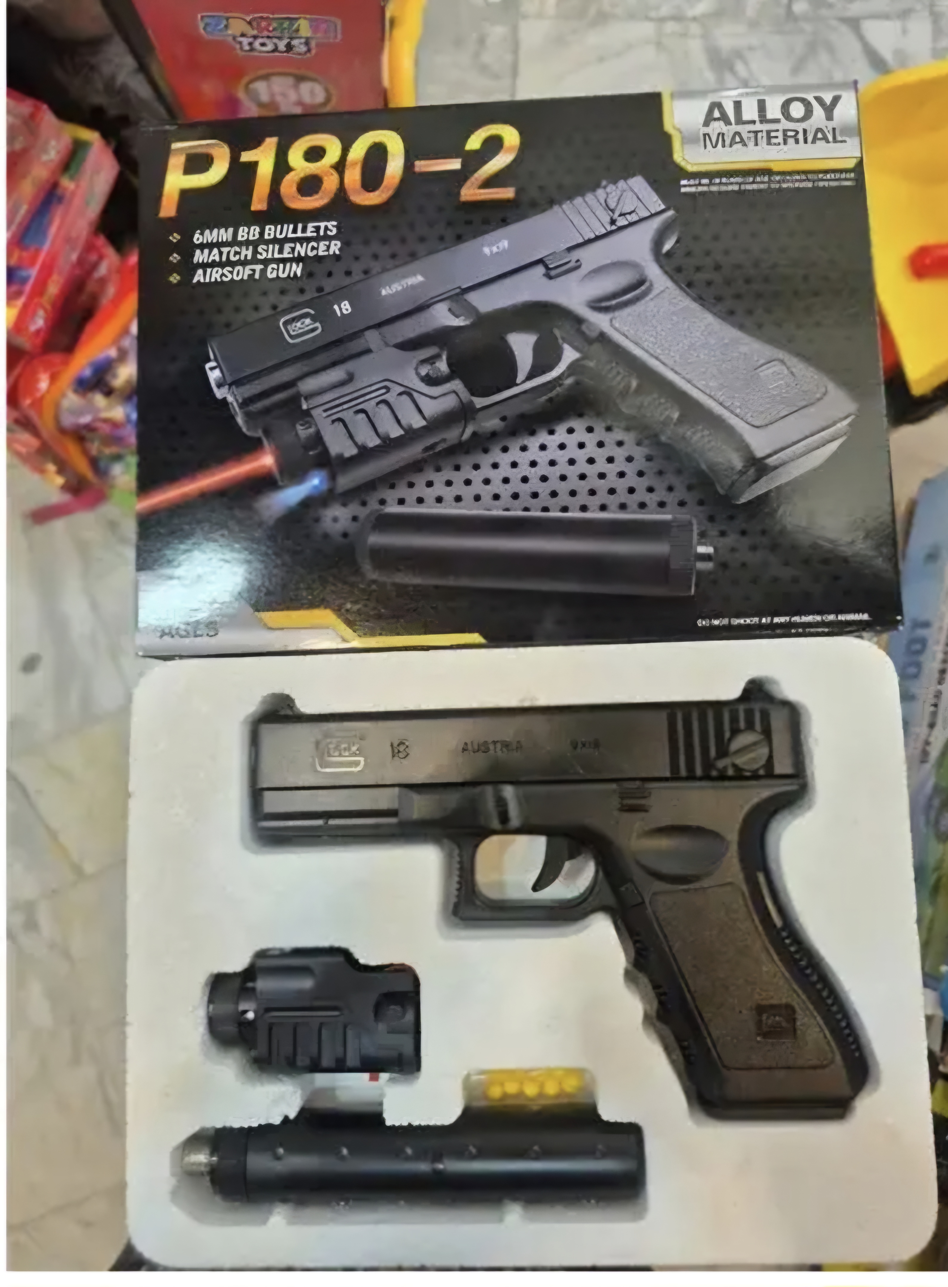 تفنگ اسباب‌بازی p 180_2 صدا خفه کن دار
